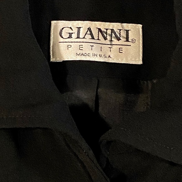 Gianni petite blazer button down black womans size 8 excellent condition - Picture 10 of 10